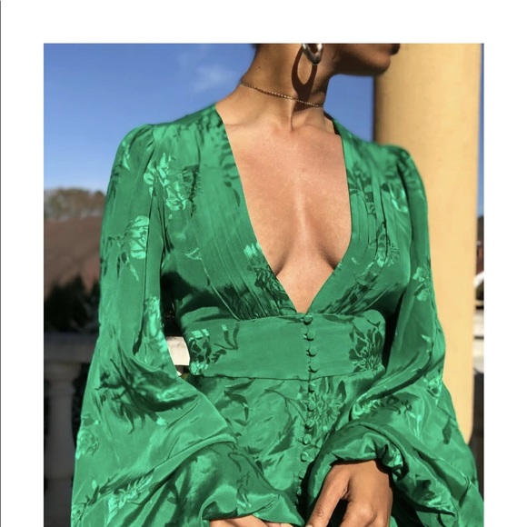 Dresses & Skirts - Haya+Lila  ISABELLE GREEN VOLUMINOUS SLEEVE DRESS